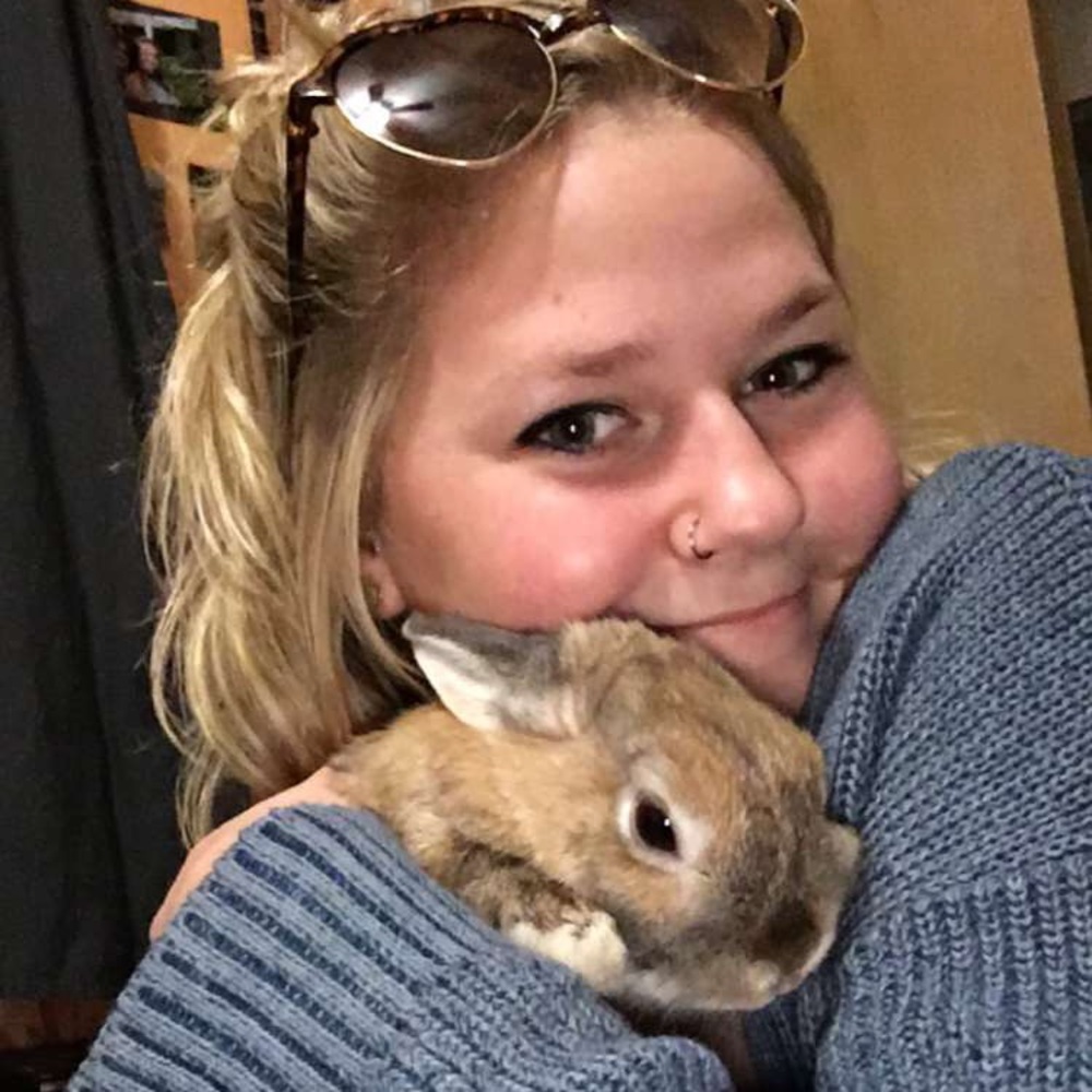Meet your Posher, Amber